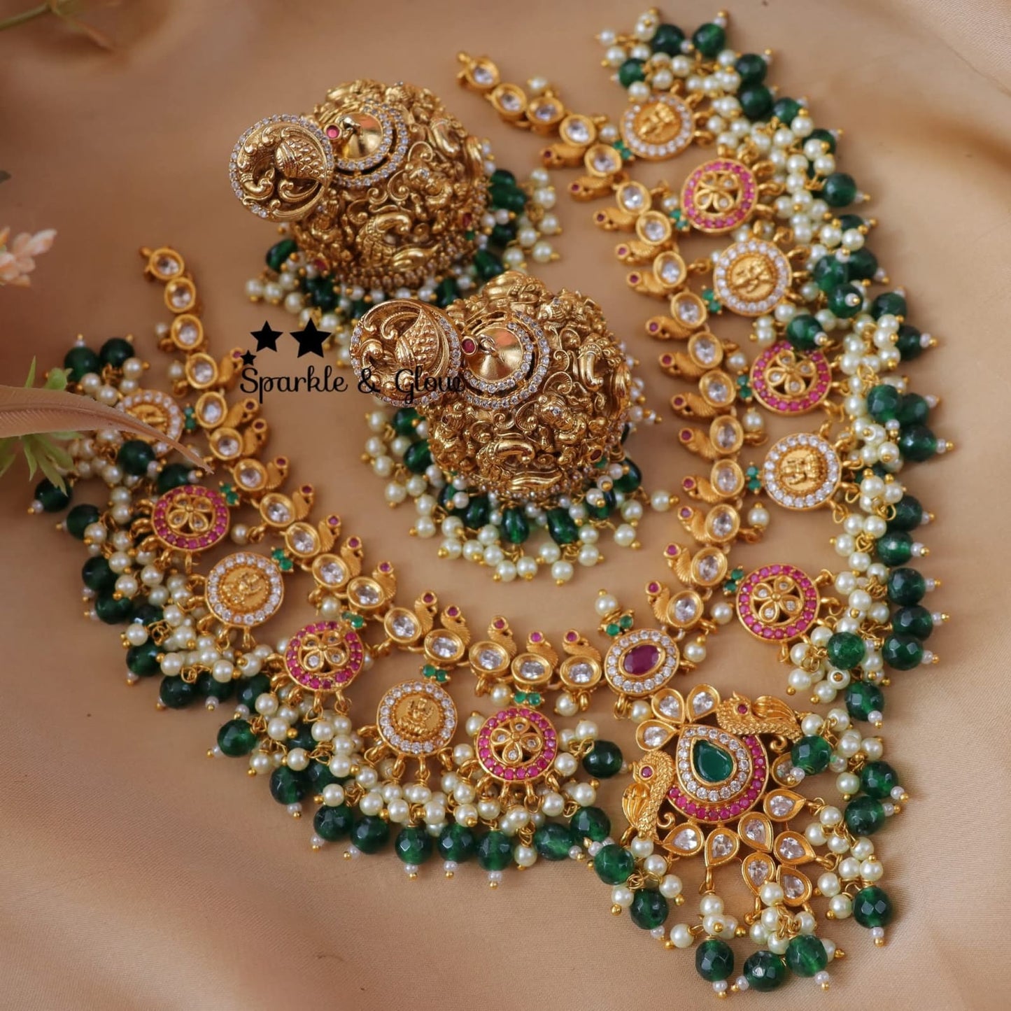 Green and Shine Jhumka With Necklace Set