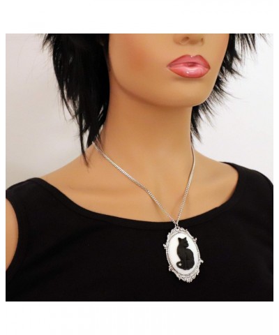 Black Cat Cameo in Antique Silver Finish Pewter Frame Pendant Necklace $9.43 Necklaces