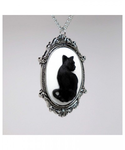 Black Cat Cameo in Antique Silver Finish Pewter Frame Pendant Necklace $9.43 Necklaces