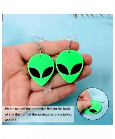 1 Pair of Fashion Funny Cool Neon Green Alien Head Pendant Dangle Drop Earrings Novelty Personalized Cute Cartoon Spaceman Al...