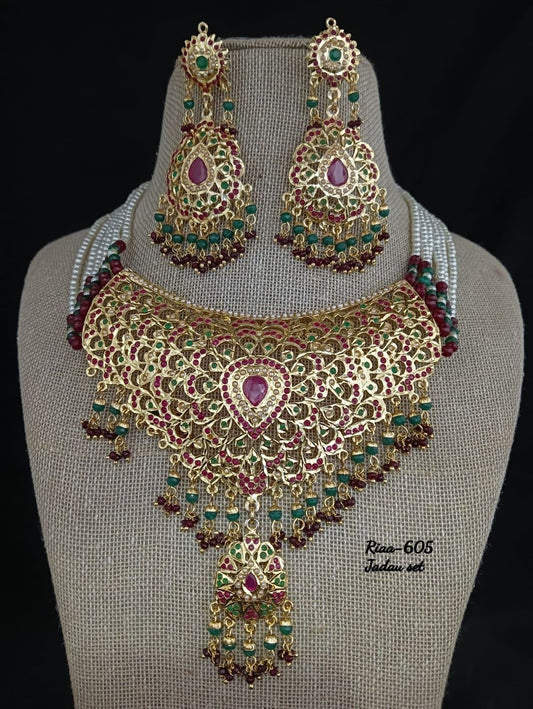 Haram Glow Up Gold Necklace