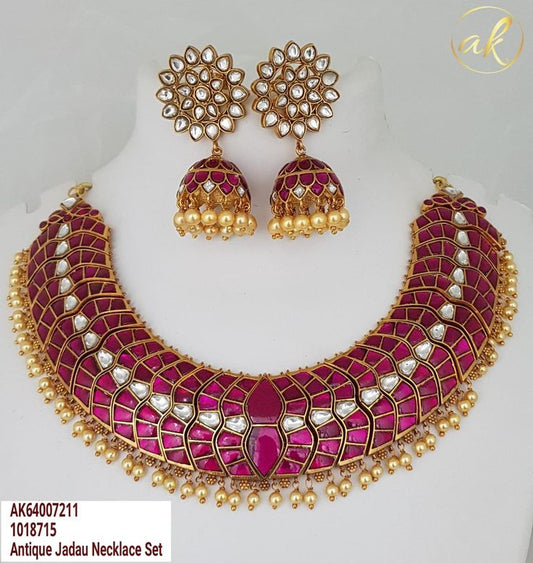 Haram Trendy Star Necklace