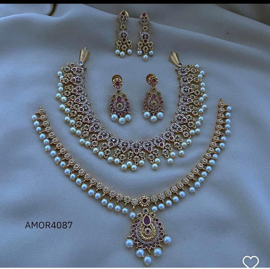 Amore and Craft Super South Necklace Set